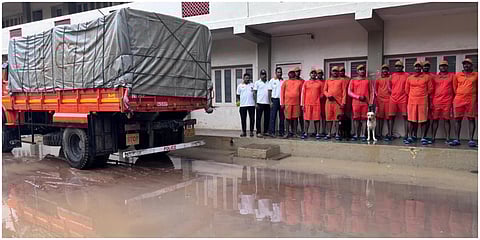 கனமழை எச்சரிக்கை காரணமாக கடலூருக்கு வந்துள்ள தேசிய பேரிடர் மீட்பு படையினர்.