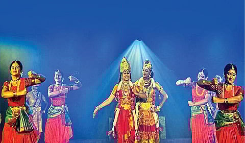 குமரனை கொண்டாடிய குழந்தைகள்!