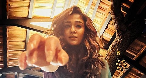 இருளும் ஒளியும்... நயன்தாரா கேஷுவல் க்ளிக்ஸ்! 