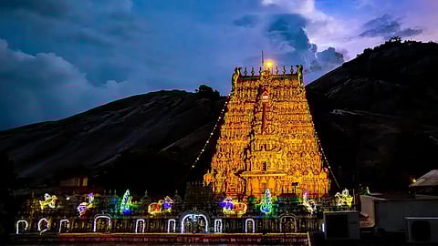 திருப்பரங்குன்றம் முருகன் கோயிலில் கார்த்திகை தீபத் திருவிழா கொடியேற்றம்