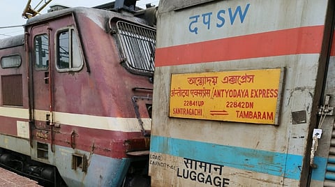 ​தாம்​பரம் - சந்த்​ர​காச்சி சிறப்பு ரயில் உட்பட 8 ரயில்​ சேவை நீட்​டிப்பு