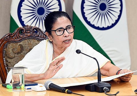 வங்கதேச சிறுபான்மையினரை பாதுகாக்க மத்திய அரசு நடவடிக்கை எடுக்க வேண்டும்: மம்தா பானர்ஜி
