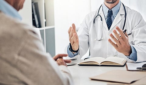 மருத்துவர் - நோயாளி உறவு மனக்கசப்புகளைத் தவிர்ப்பது எப்படி?