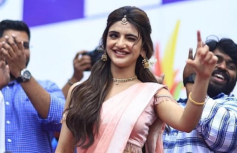 ஸ்ட்ராபெர்ரி கண்ணே... ஸ்ரீலீலா க்ளிக்ஸ்!