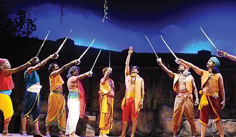 நாடகத்தில் ஒளிர்ந்த பொன்னி​யின் செல்​வன்