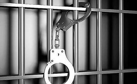 சென்னையில் பைனான்சியரை கடத்திய வழக்கில் பெண் உட்பட 4 பேர் கைது