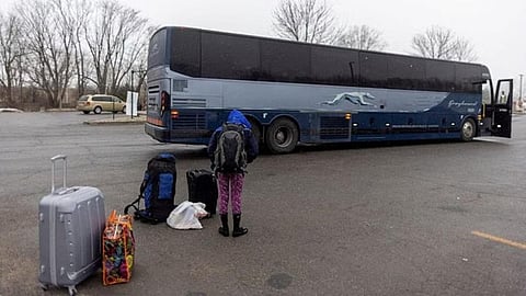அமெரிக்காவில் சட்டவிரோதமாக குடியேற கனடா கல்லூரியில் இந்தியர்களுக்கு அட்மிஷன்