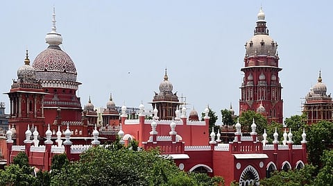 பொங்கல் பரிசுத்தொகுப்புடன் ரூ.2000 வழங்க கோரி பாஜக வழக்கறிஞர் வழக்கு