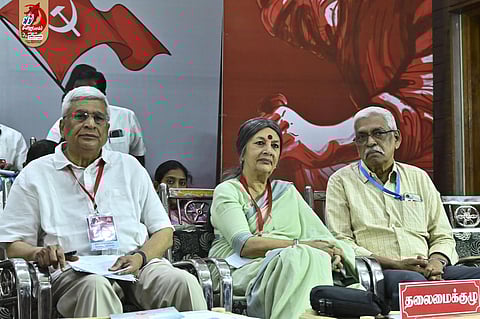 மார்க்சிஸ்ட் கம்யூனிஸ்ட் கட்சி-யின் 24-வது தமிழ்நாடு மாநில மாநாட்டில் பங்கேற்ற தலைவர்கள்