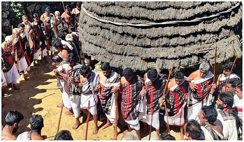 நீலகிரி மாவட்டத்தில் தோடர் பழங்குடிகளின் மொற் பர்த் பண்டிகை கோலாகலம்