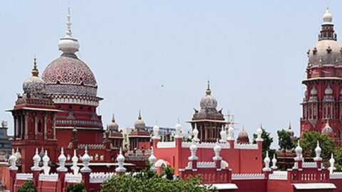 கள்ளக்குறிச்சி விஷச்சாராய வழக்கில் கைதான 18 பேர் மீதான குண்டர் சட்டத்தை ரத்து செய்து ஐகோர்ட் உத்தரவு