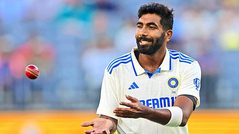 டெஸ்ட் தரவரிசை பட்டியலில் முதலிடத்தில் தொடர்கிறார் பும்ரா