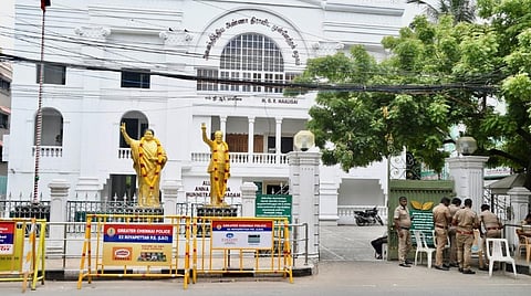 அதிமுக நிர்​வாகி கட்சியி​லிருந்து நீக்கம்