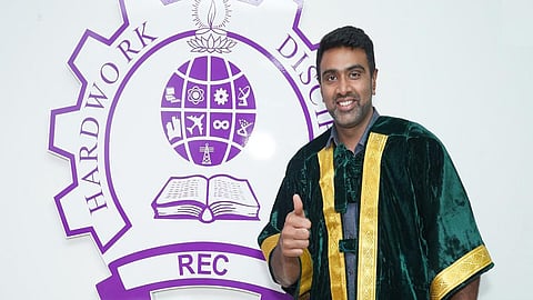 ‘இந்தி’ இந்தியாவின் தேசிய மொழி அல்ல - அஸ்வின் பேச்சு