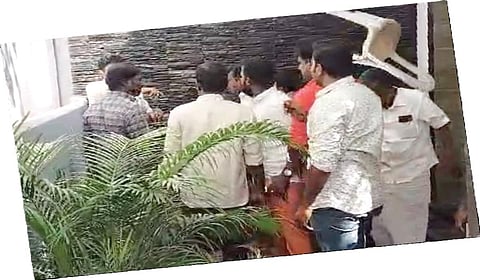 சாய்​பாபா காலனி​ களேபரம்...