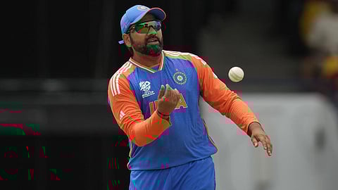 ஐசிசி சாம்பியன்ஸ் டிராபி போட்டி வரை கேப்டனாக ரோஹித் தொடர்வார்