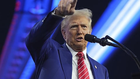 எல்ஜிபிடிக்யூ புறக்கணிப்பு: அமெரிக்க அதிபர் ட்ரம்ப் நடவடிக்கையின் விளைவுகள் எத்தகையது?