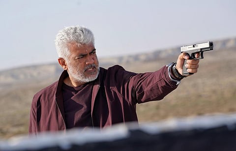 விடாமுயற்சி Review: அஜித் ‘க்ளாஸ்’ + மேக்கிங் ‘ஸ்டைலிஷ்’, ஆனால்..!