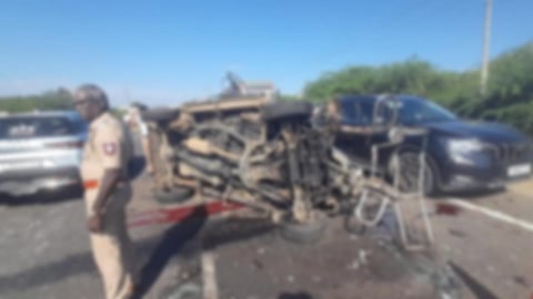 ராமநாதபுரம் அருகே அரசு பேருந்து, கார் மோதியதில் 3 பேர் பரிதாப உயிரிழப்பு