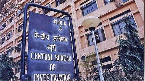 ராணுவத்துக்கு ட்ரோன் வழங்கிய நிறுவனத்திடம் ரூ.10 லட்சம் லஞ்சம் கேட்ட பாதுகாப்புத் துறை அதிகாரிகள் உட்பட 3 பேர் கைது