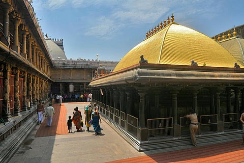 சிதம்பரம் கோயில் கனகசபையில் எப்போதெல்லாம் அனுமதி? - உயர் நீதிமன்றத்தில் பொது தீட்சிதர்கள் தரப்பு அறிக்கை