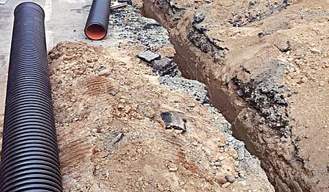 காஞ்சிபுரம் மாநகராட்சி ராகவேந்திர நகர் பகுதியில் பாதாள சாக்கடை பணிக்காக தோண்டப்பட்ட சாலைகள்.