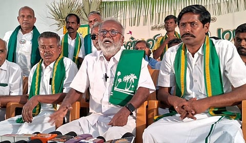 தமிழகத்தில் கள் மீதான தடையை நீக்க கோரி  பல்லடம் அருகே மாநாடு நடைபெற்றது.