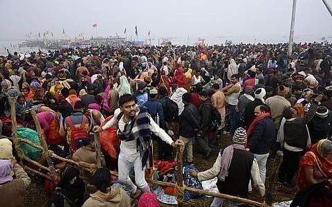 மகா கும்பமேளா விழாவுக்கு பக்தர்கள் வருவதை நிறுத்திக் கொள்ளவேண்டும்: பிரயாக்ராஜ் நகர மக்கள் வேண்டுகோள்