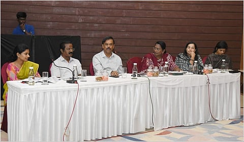 மதுரையில் சென்னை மெட்ரோ நிறுவன மேலாண்மை இயக்குநர் சித்திக் செய்தியாளர்களைச் சந்தித்தார் | படம்: எஸ். கிருஷ்ணமூர்த்தி