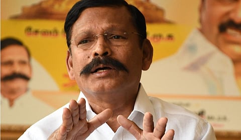 சேலம் திமுக எம்.பி. செல்வகணபதி செய்தியாளர்களைச் சந்தித்தார் | படம்: எஸ்.குரு பிரசாத்