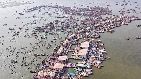 மகா கும்பமேளாவில் 65 கோடி பேர் புனித நீராடினர்: சிவராத்திரி விழாவுடன் நிறைவடைந்தது