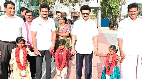 அரசு பள்ளிகளில் மாணவர் சேர்க்கை - முதல்வர் ஸ்டாலின் தொடங்கி வைத்தார்