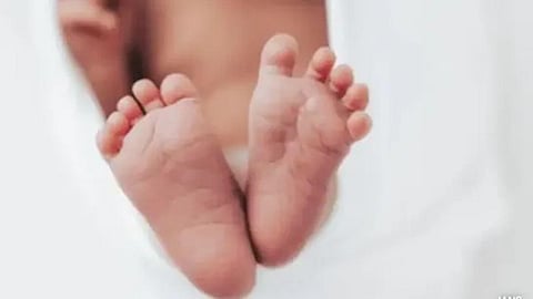 ஒடிசாவில் மூளைச்சாவு அடைந்த 16 மாதக் குழந்தையின் உறுப்புகள் தானம்: 2 பேரின் உயிர் காப்பாற்றப்பட்டது