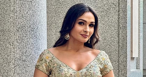 Click Bits: மின்னும் தாரகை ஆண்ட்ரியா!