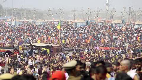 மகா கும்பமேளாவில் பதிவான 471 வழக்குகள் நிலுவை: பிரயாக்ராஜ் போலீஸ் விசாரணைக்கு ஒப்படைப்பு