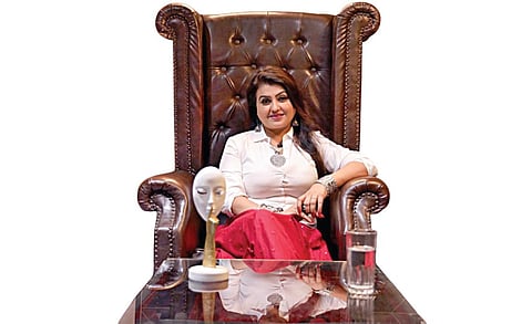 என் பயோபிக் என்றதும் மிரட்டல் விடுத்தார்கள் - நடிகை சோனா தகவல்