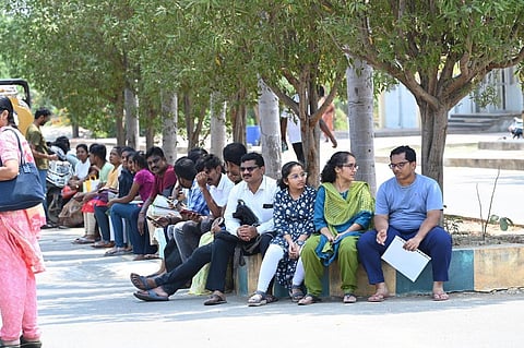 நீட் தேர்வுக்கான விண்ணப்பங்களில் நாளை முதல் திருத்தம் செய்யலாம்