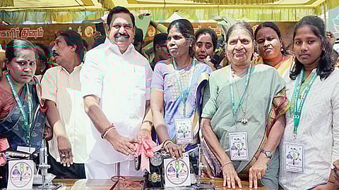 பெண்களின் பேராதரவோடு 2026-ல் அதிமுக ஆட்சி: மகளிர் தின விழாவில் பொதுச்செயலாளர் பழனிசாமி திட்டவட்டம்