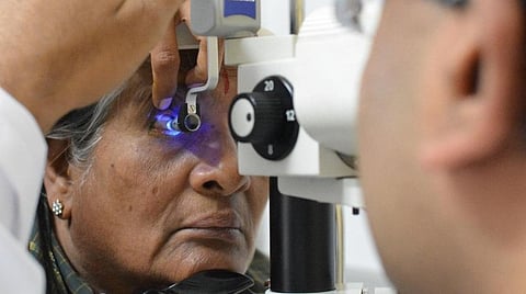 உலக கிளைக்​கோமா வாரத்​தையொட்டி சென்​னை​யில் மார்ச் 31 வரை இலவச கண் அழுத்த பரிசோதனை