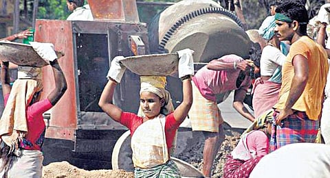 தொழிலாளர் நல துறைக்கு ரூ.1,975 கோடி ஒதுக்கீடு: தமிழக பட்ஜெட் 2025-ல் அறிவிப்பு