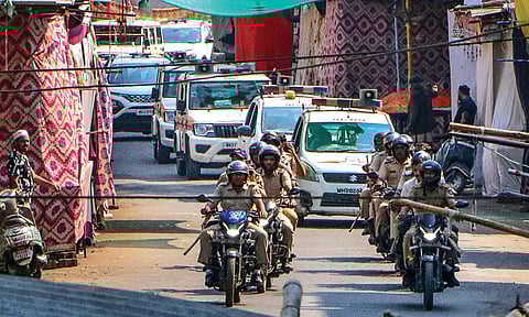 அவுரங்சீப் சமாதியை அகற்றும் விவகாரத்தில் வன்முறை: நாக்பூரில் 6 நாட்களுக்குப் பின் ஊரடங்கு வாபஸ்