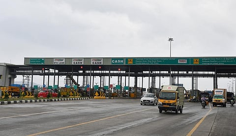 தமிழகத்தில் 40 சுங்கச்சாவடிகளில் ஏப்.1 முதல் கட்டணம் உயருகிறது