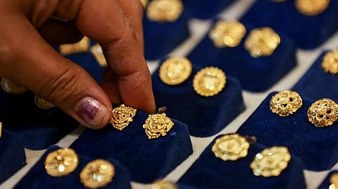 தங்கம் விலை பவுனுக்கு ரூ.120 குறைந்தது