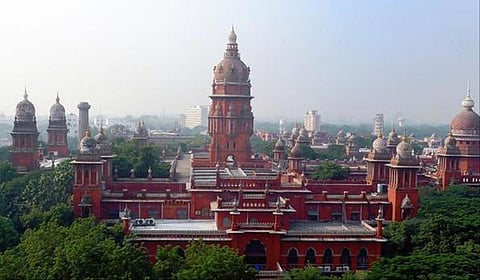 பள்ளிகளில் சிறப்பு குழந்தைகளுக்கு நிரந்தர ஆசிரியர் பணியிடம் கோரி வழக்கு: மத்திய, மாநில அரசுகள் பதிலளிக்க உத்தரவு