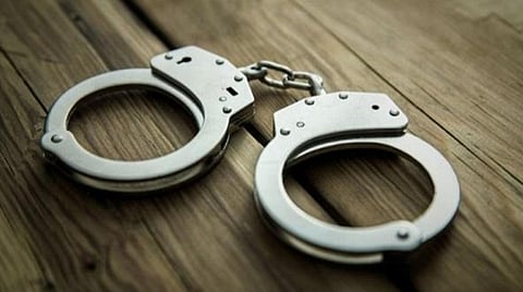 சென்னை | போலீஸ் எனக்கூறி வழிப்பறி செய்த இளைஞர் கைது