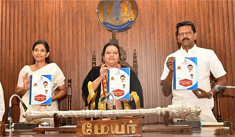 மதுரை மாநகராட்சியில் மேயர் இந்திராணி பட்ஜெட் தாக்கல் செய்தார் | படங்கள்: எஸ்.கிருஷ்ணமூர்த்தி