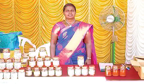 ஊறுகாயால் உயரும் வாழ்க்கை | வாழ்ந்து காட்டுவோம்!