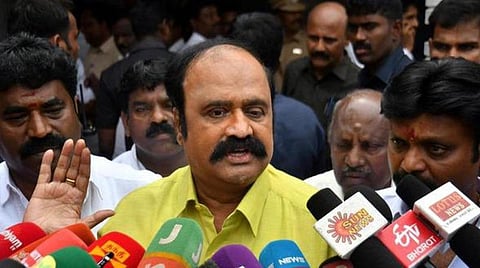 டெல்லியில் அமித் ஷாவை, செங்கோட்டையன் சந்திக்கவில்லை: பெங்களூரு புகழேந்தி தகவல்