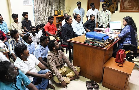 படம் எம். சாம்ராஜ்