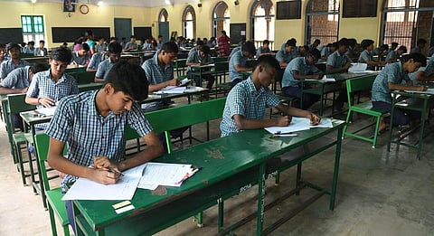 பிளஸ்-2 பொதுத்தேர்வு விடைத்தாள் திருத்தும் பணி இன்று தொடக்கம்